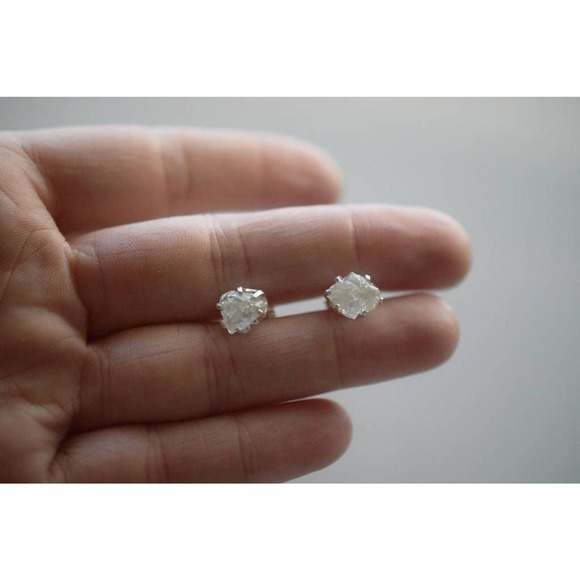 Large 4 carat Raw Quartz Earrings Rough Diamond Earring Natural Diamond … - Picture 2 of 9